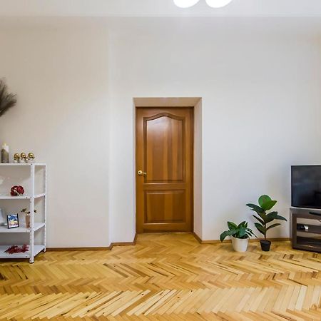Затишна Квартира На Майдані Незалежності Kiev Extérieur photo