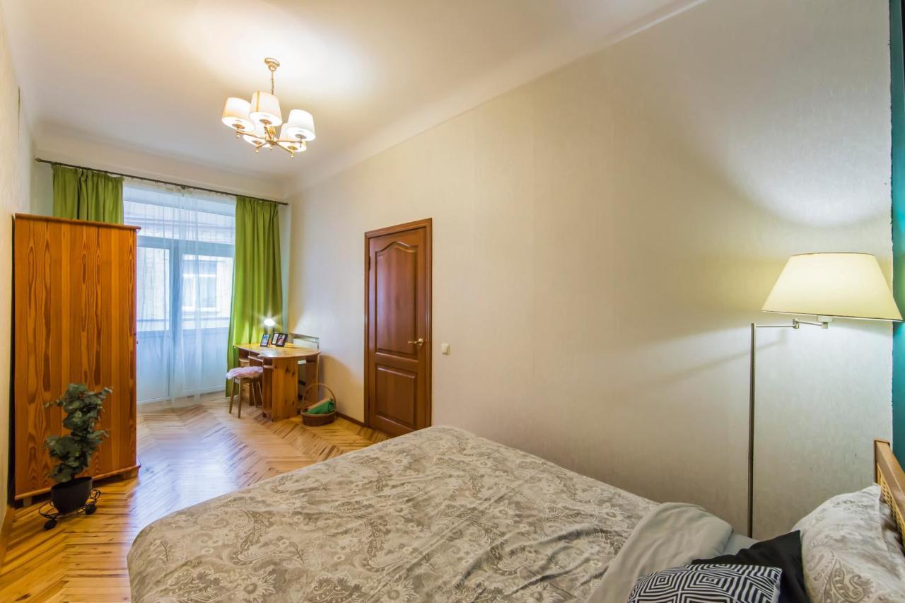 Затишна Квартира На Майдані Незалежності Kiev Extérieur photo